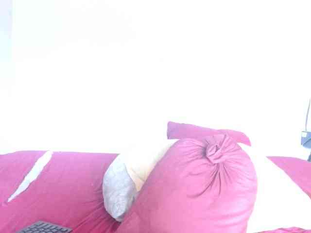 diamondboobs44dddx webcam