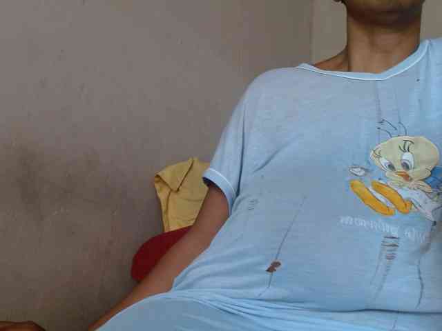 diamondboobs44dddx webcam