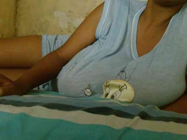 diamondboobs44dddx webcam