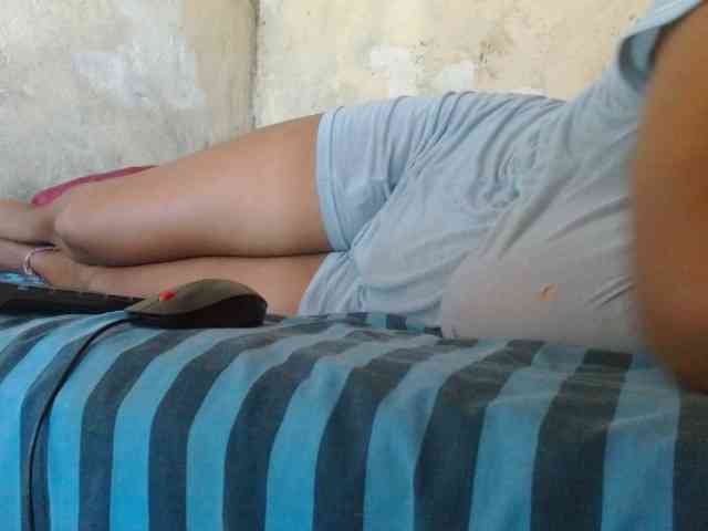 diamondboobs44dddx webcam