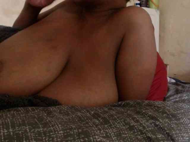 diamondboobs44dddx webcam