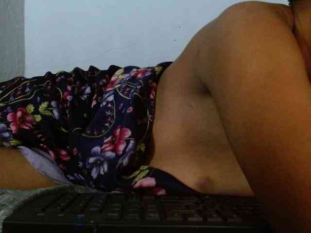 diamondboobs44dddx webcam