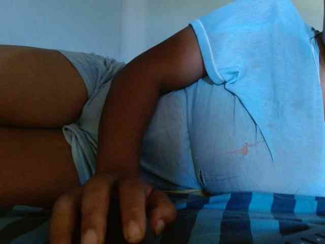 diamondboobs44dddx webcam