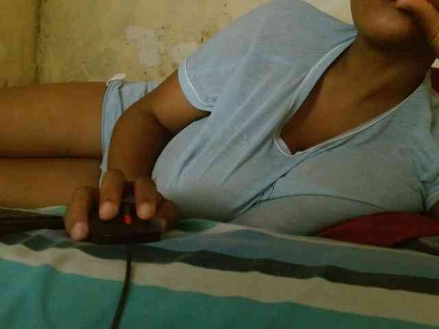 diamondboobs44dddx webcam