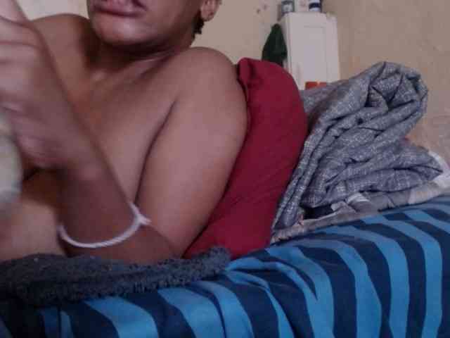 diamondboobs44dddx webcam