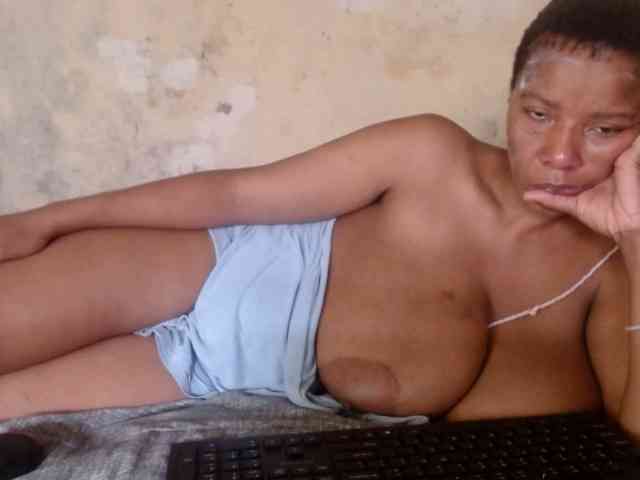 diamondboobs44dddx webcam
