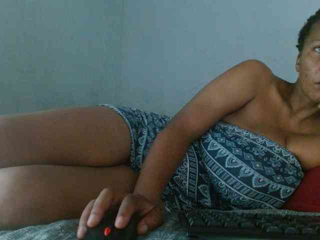 diamondboobs44dddx webcam