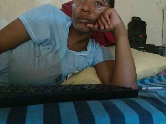 diamondboobs44dddx webcam