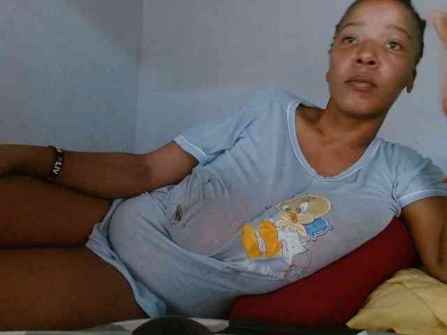 diamondboobs44dddx webcam