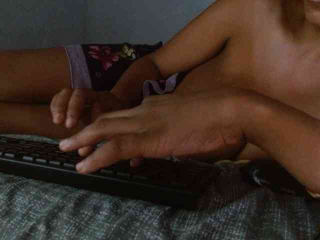 diamondboobs44dddx webcam