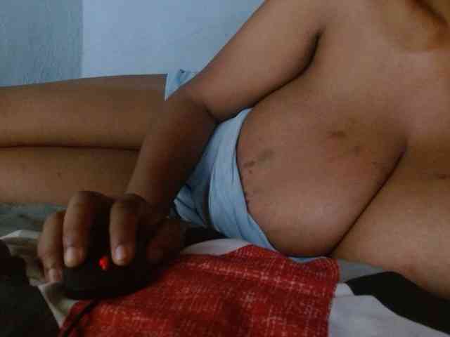 diamondboobs44dddx webcam