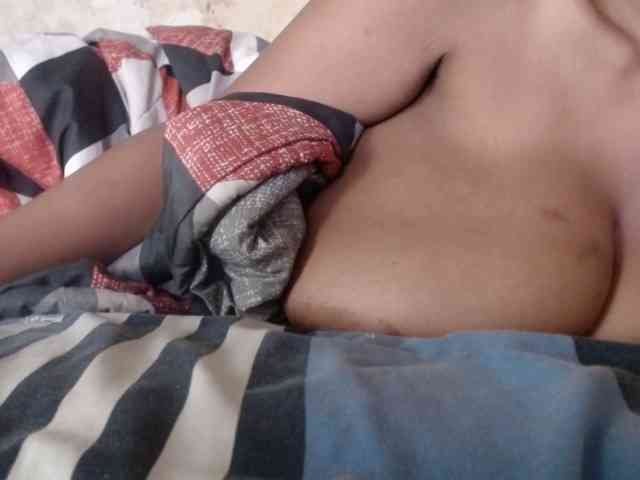 diamondboobs44dddx webcam