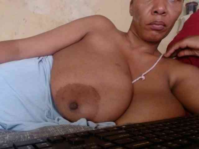 diamondboobs44dddx webcam