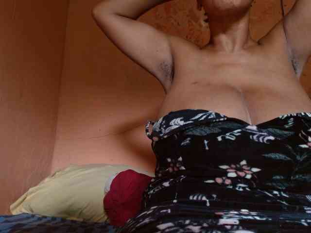 diamondboobs44dddx webcam