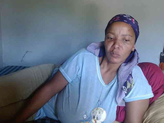 diamondboobs44dddx webcam