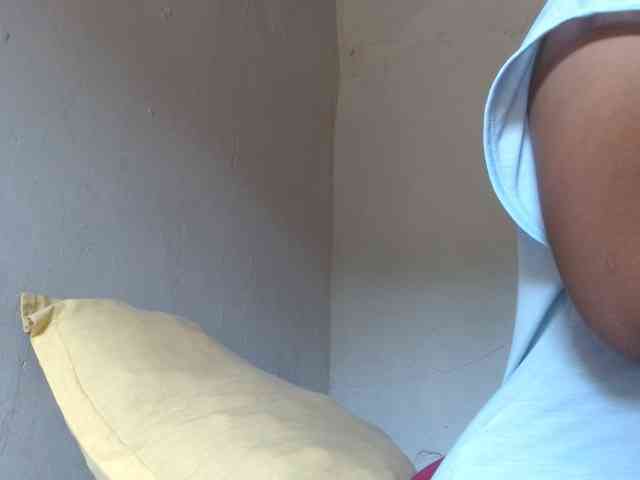 diamondboobs44dddx webcam