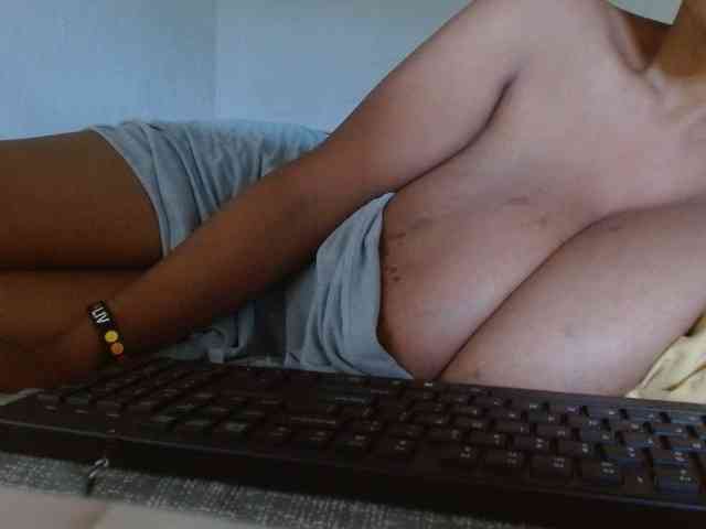 diamondboobs44dddx webcam