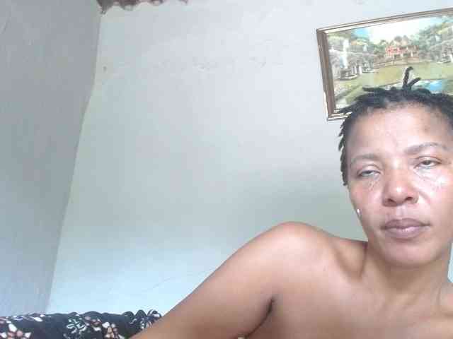 diamondboobs44dddx webcam