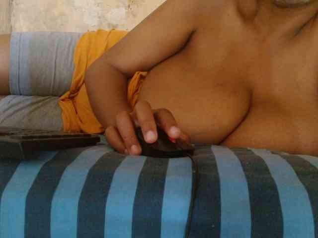 diamondboobs44dddx webcam