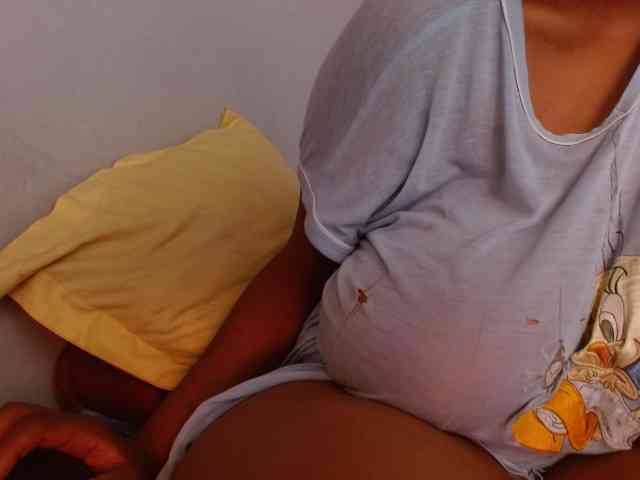 diamondboobs44dddx webcam