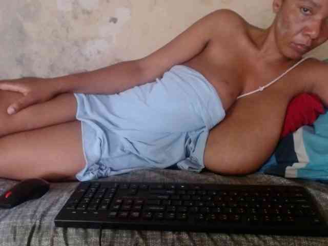 diamondboobs44dddx webcam