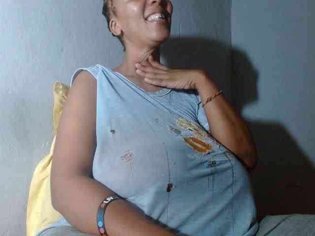 diamondboobs44dddx webcam