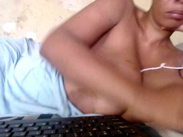 diamondboobs44dddx webcam