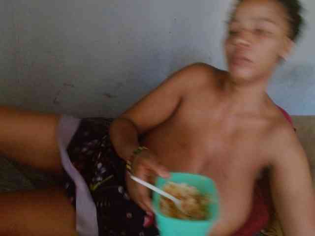 diamondboobs44dddx webcam