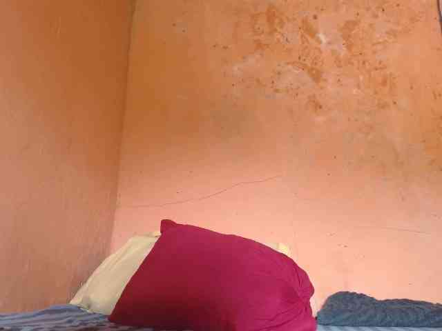 diamondboobs44dddx webcam