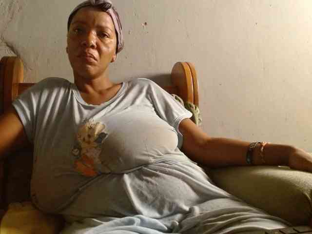 diamondboobs44dddx webcam