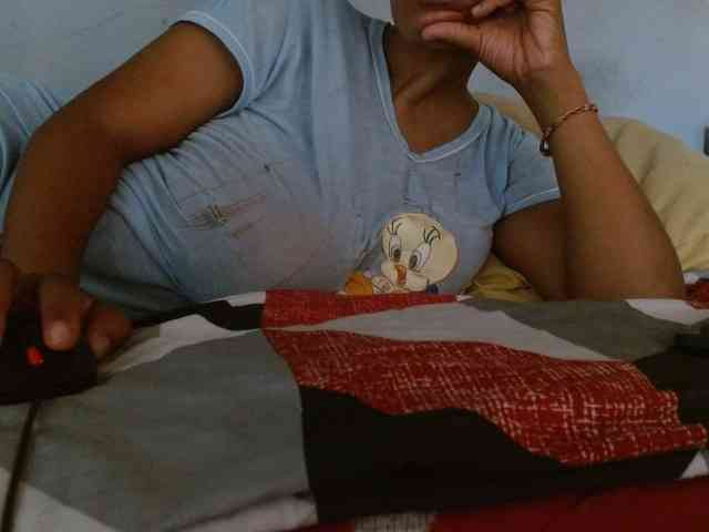 diamondboobs44dddx webcam