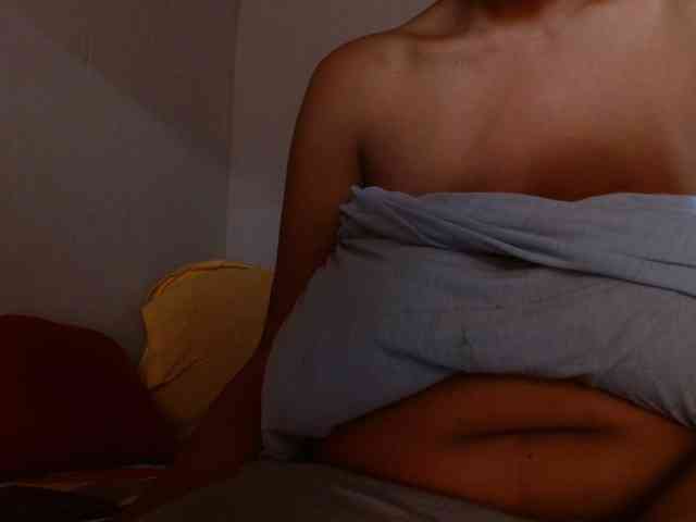 diamondboobs44dddx webcam