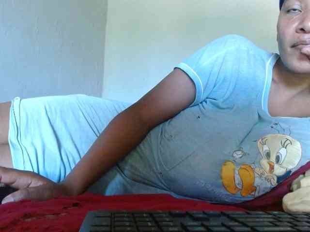 diamondboobs44dddx webcam