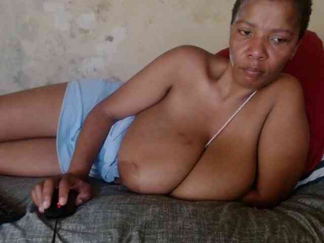 diamondboobs44dddx webcam