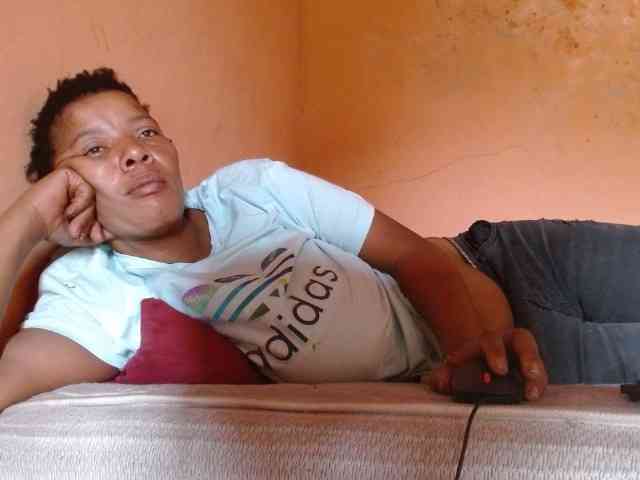 diamondboobs44dddx webcam