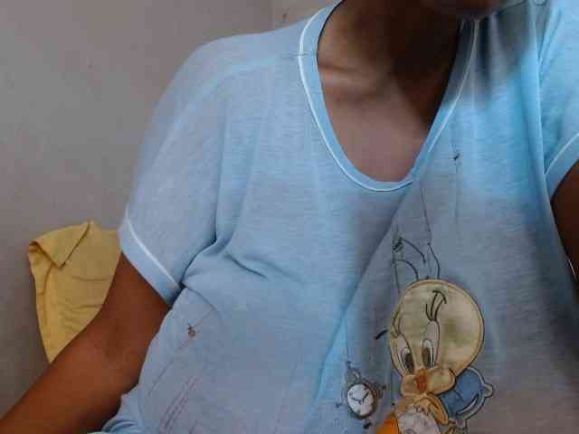 diamondboobs44dddx webcam