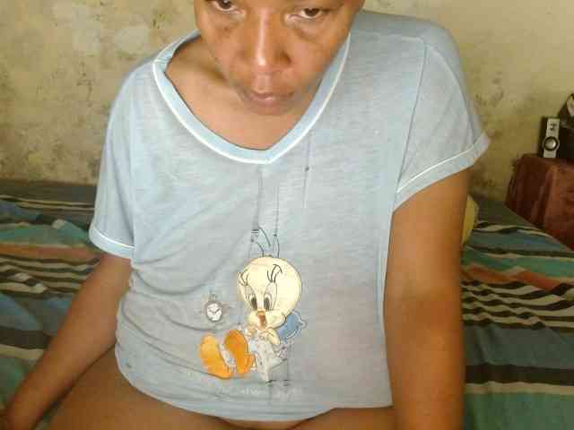 diamondboobs44dddx webcam