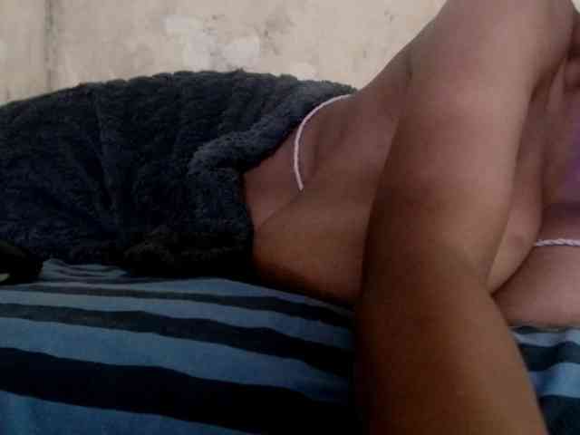 diamondboobs44dddx webcam