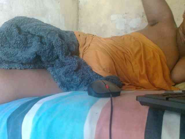 diamondboobs44dddx webcam