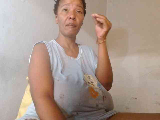 diamondboobs44dddx webcam