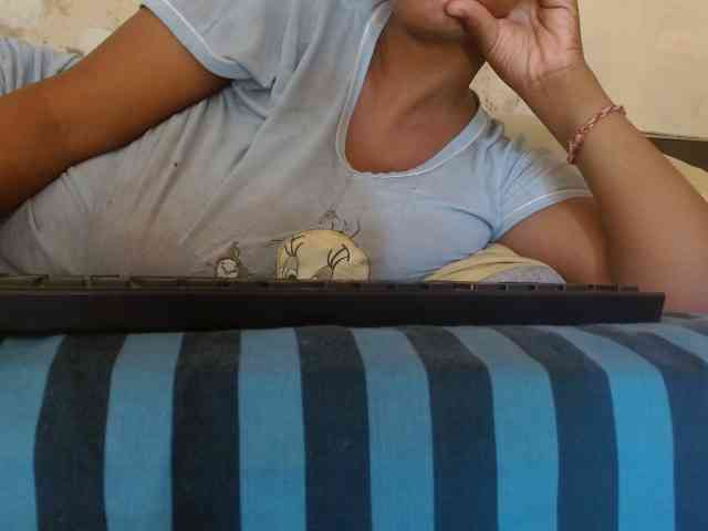 diamondboobs44dddx webcam