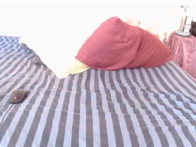 diamondboobs44dddx webcam