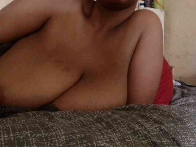 diamondboobs44dddx webcam