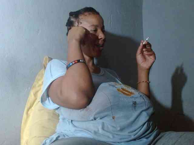 diamondboobs44dddx webcam