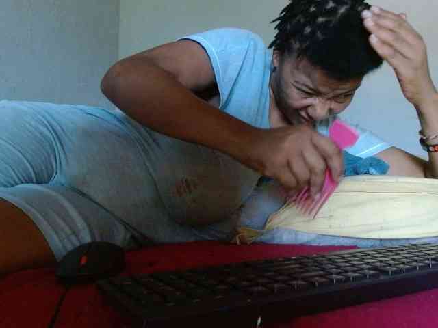 diamondboobs44dddx webcam