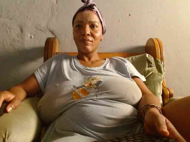 diamondboobs44dddx webcam