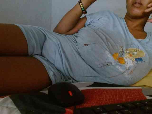 diamondboobs44dddx webcam