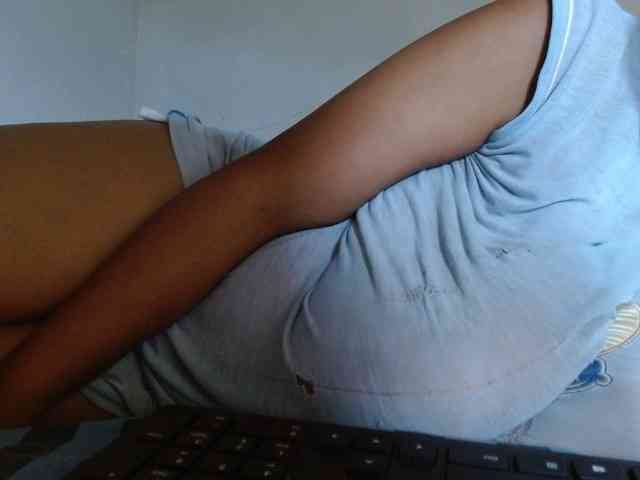 diamondboobs44dddx webcam