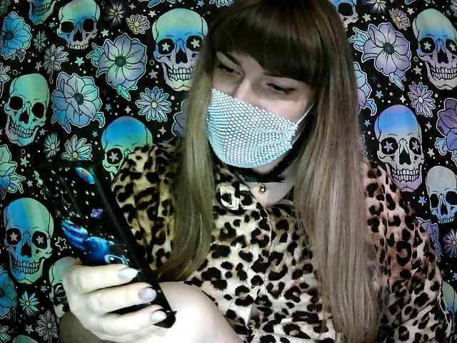Zadira_Fox webcam