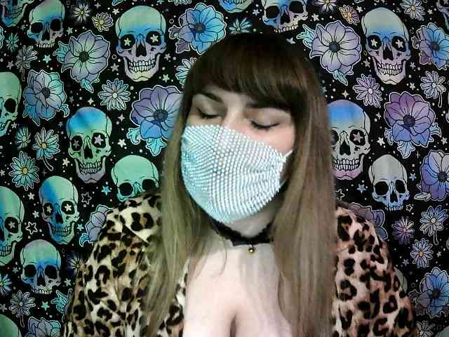 Zadira_Fox webcam